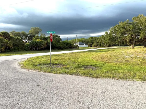 8010 Memory Cir Lot 15, Labelle, FL 33935