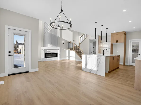 70 Hemingway Cres, Spruce Grove, AB T7X 2L6
