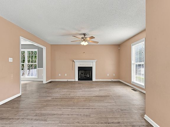 4th image of 111 Laurel Ridge Pl
