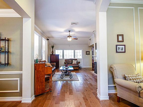 2nd image of 5002 Berkshire Ct