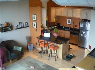 1901 Hennepin Ave E #408, Minneapolis, MN 55413