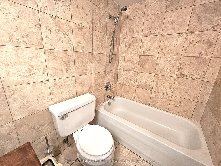 1535 Lakeshore Rd E #1704 — Photo 18