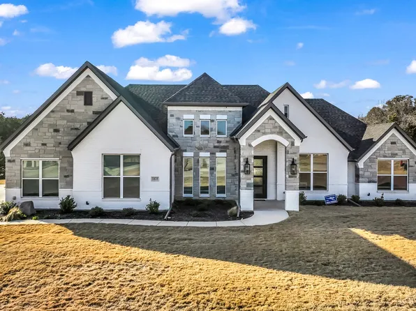 1825 Oak Bend Ln, Weatherford, TX 76088