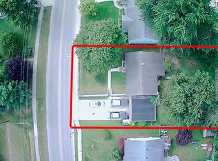 460 Oak St, Dundee, MI 48131