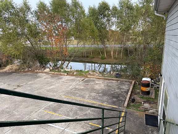 3rd image of 4647 W Main St #C