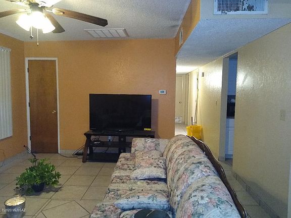 3rd image of 2348 N Calle Piedras Negras