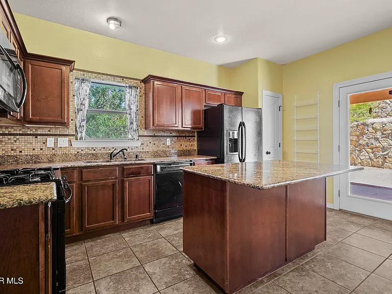 369 Emerald Acres — Photo 13