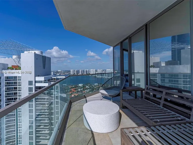 18975 Collins Ave #3004 — Photo 33