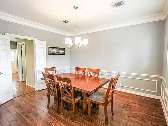 3rd image of 4707 Sunny Trail Ct
