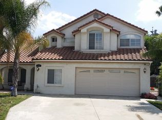 855 W Ridge View Ct, San Bernardino, CA 92407