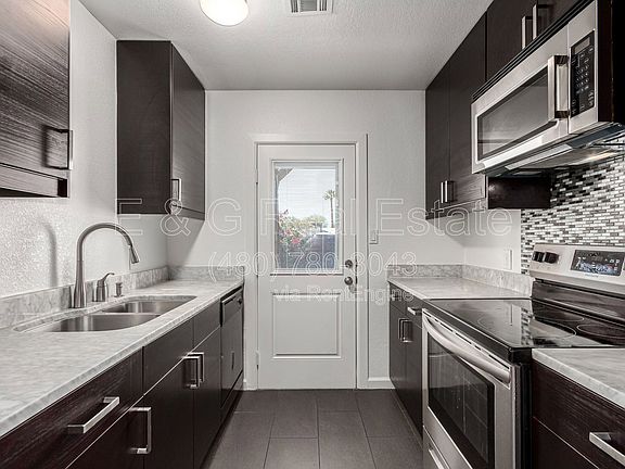3rd image of 3034 N 35th St APT 3