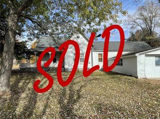 1109 Columbia Ave, Sweet Springs, MO 65351