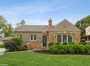 8055 N Prospect St, Niles, IL 60714