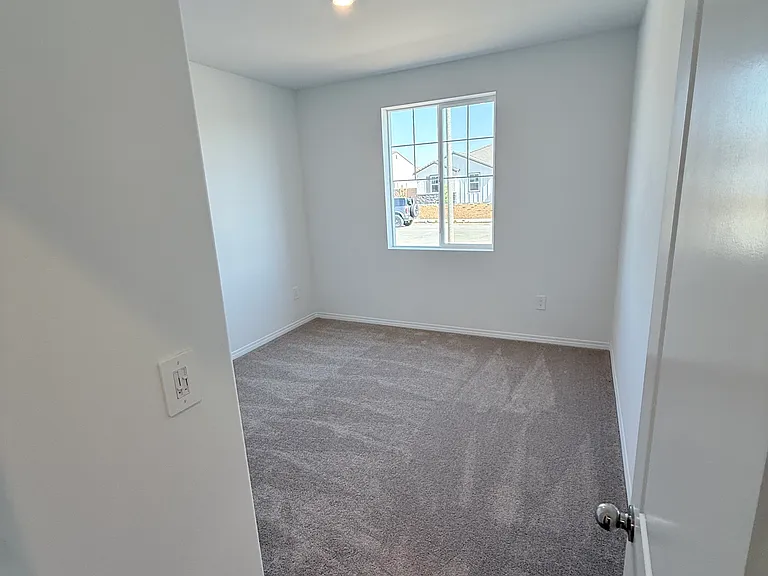 339 Deer Lake Way — Photo 5