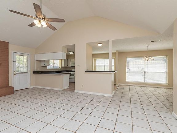5th image of 14806 Oak Pines Dr