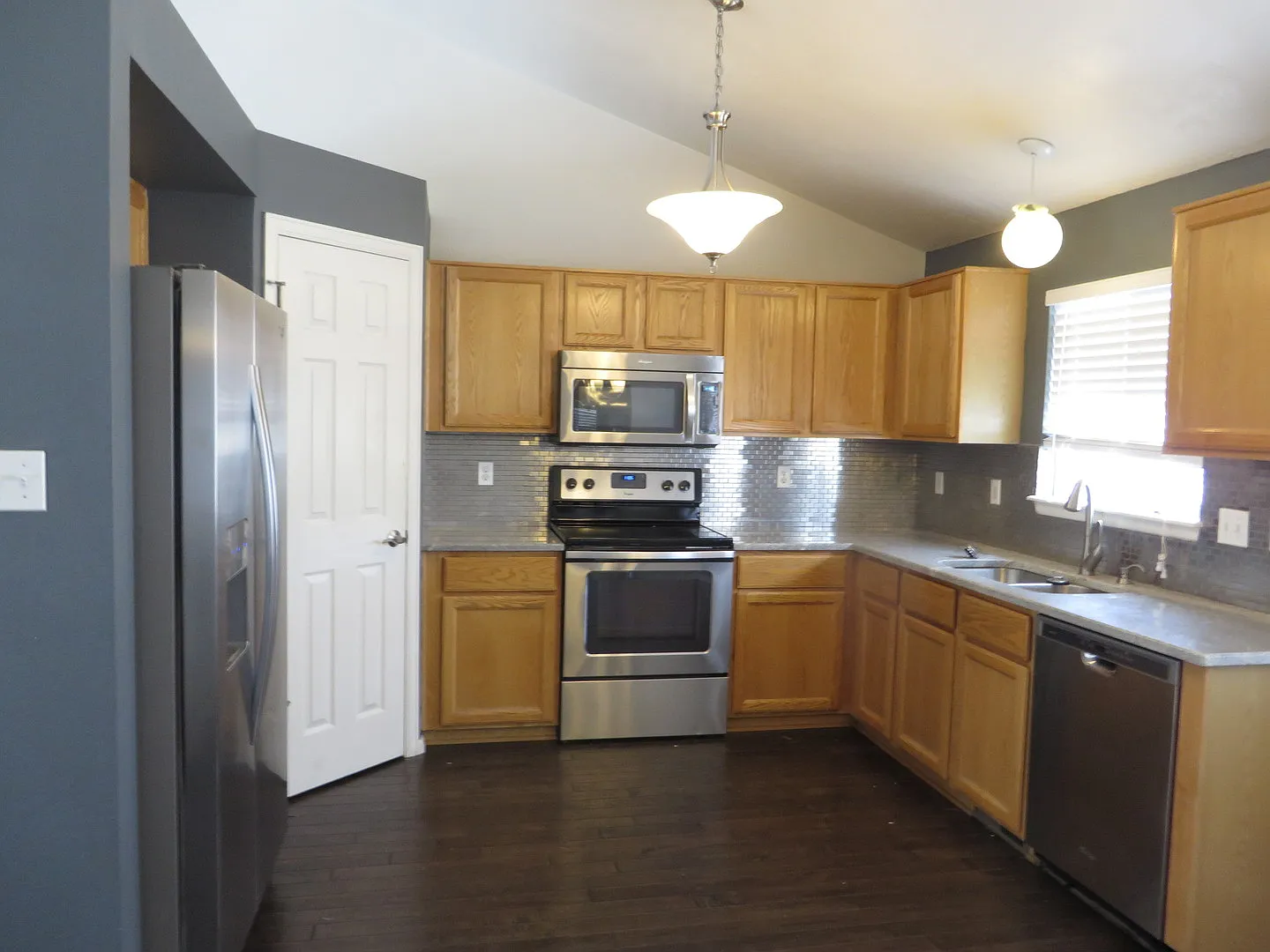 Updated Single Family home in Thornton — Photo 2