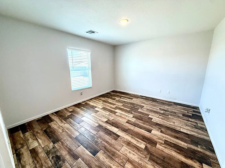 2208 E Clear Creek Dr — Photo 28