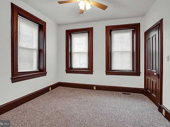 2nd image of 113 N Franklin St
