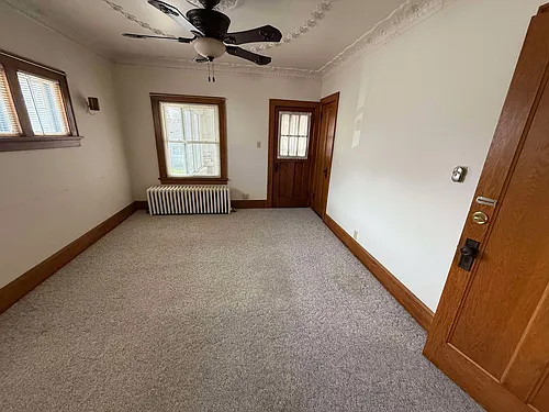 819 W Lawn Ave #2 Photo 1