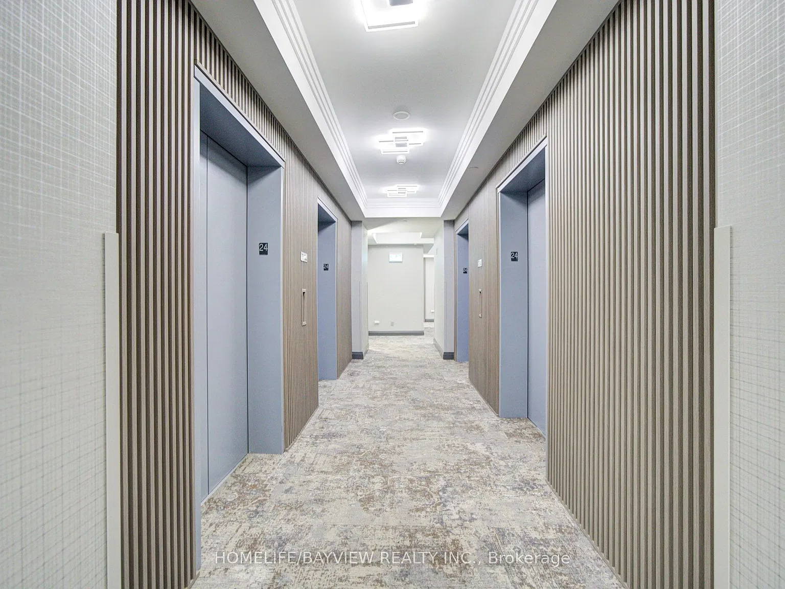 7171 Yonge St — Photo 3