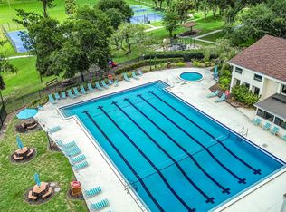 15006 Morning Dr, Lutz, FL 33559