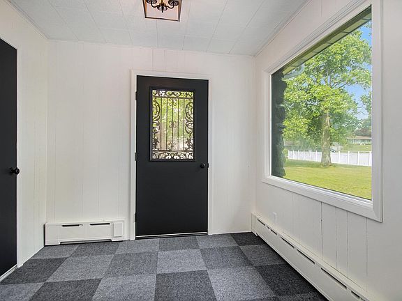 5th image of 55660 Riverview Manor Dr