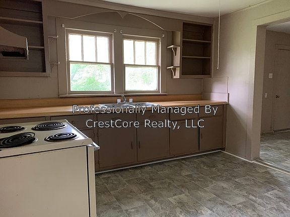 4th image of 913 K West Ave