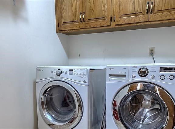 4th image of 4008 NW Delwood Ct