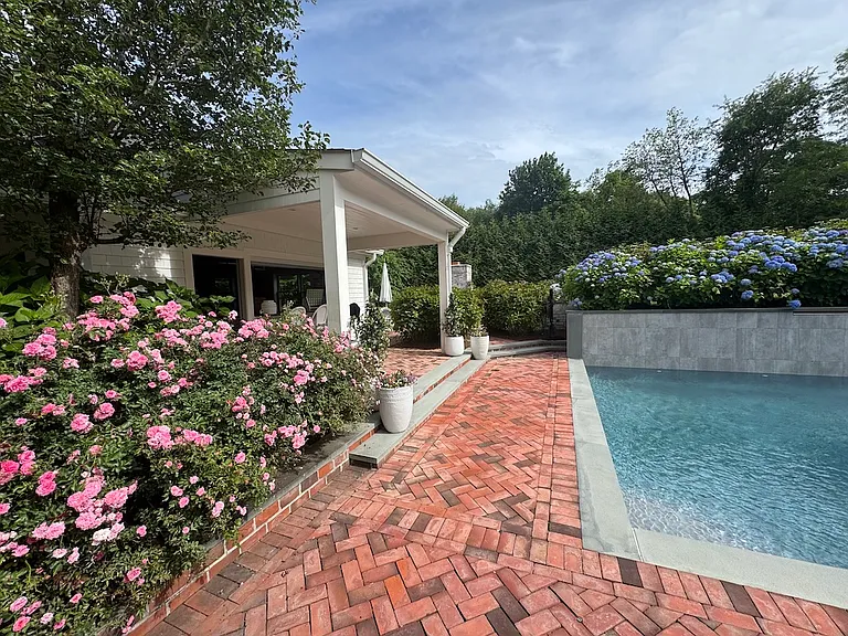 20 Sunshine Rd — Photo 2