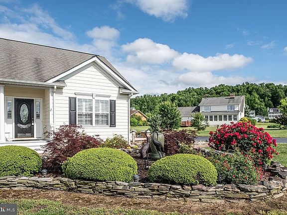 4th image of 6079 Potomac Landing Dr