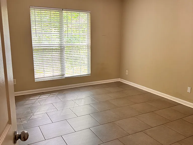 545 Scrooch Ct — Photo 7
