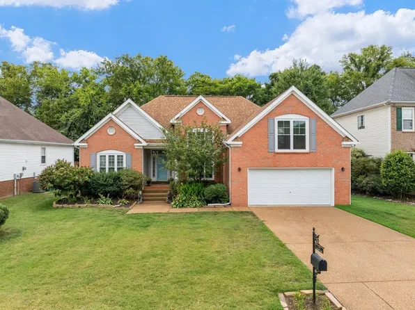 1252 Annapolis Cir, Thompsons Station, TN 37179