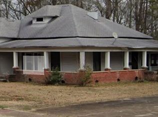 503 1st St N, Reform, AL 35481