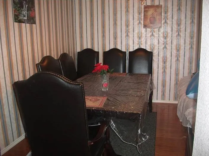5 bed, 2.5 bath, 2450 sqft, $2,800 — Photo 3