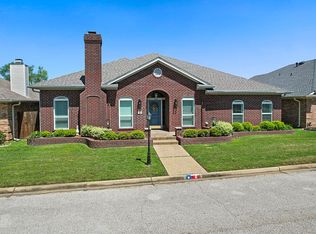 6 Friendswood Dr, Longview, TX 75605