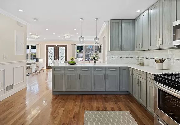 5th image of 80-41 242nd St