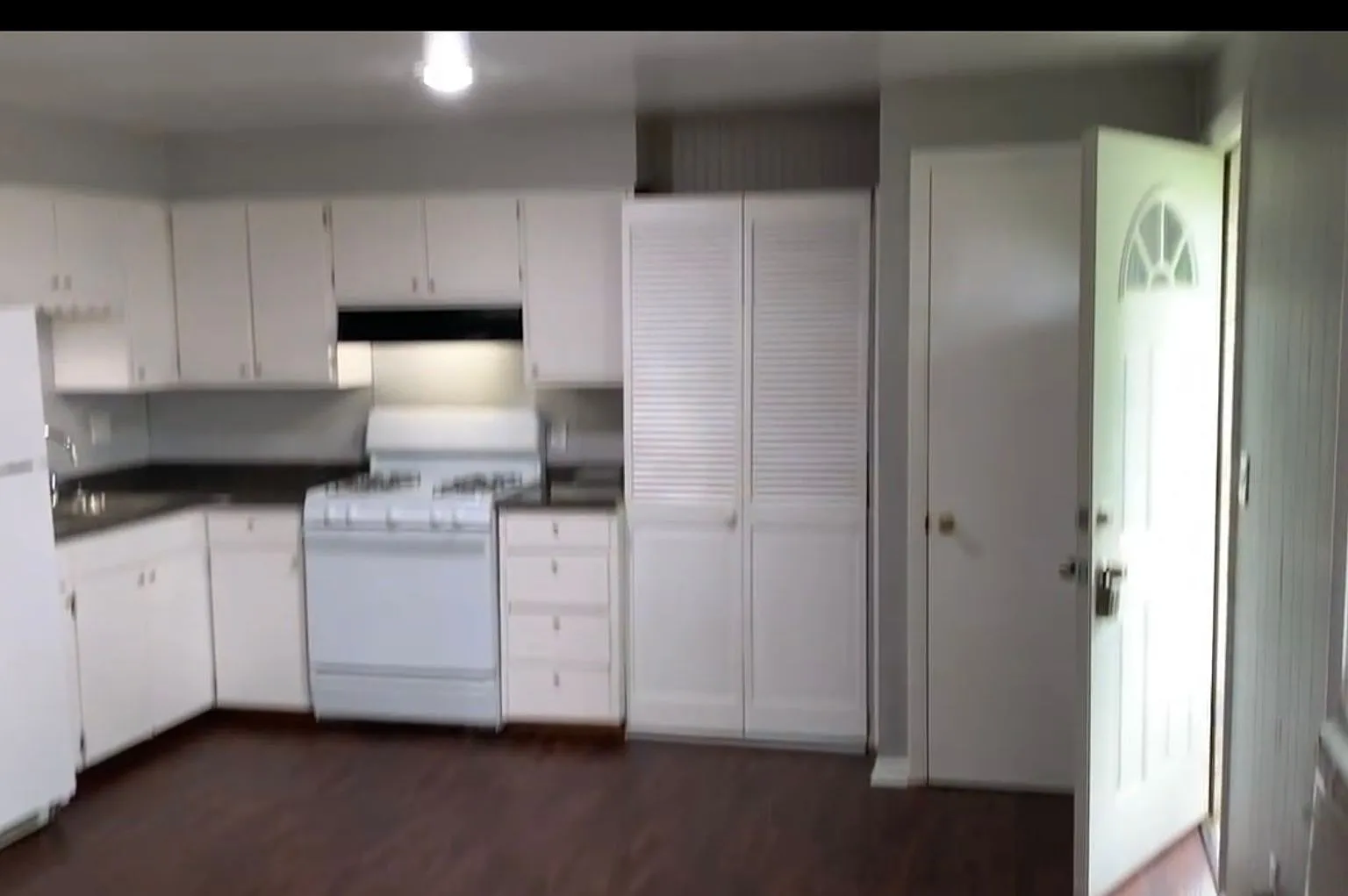 SR 64-66 Griffith St — Photo 2