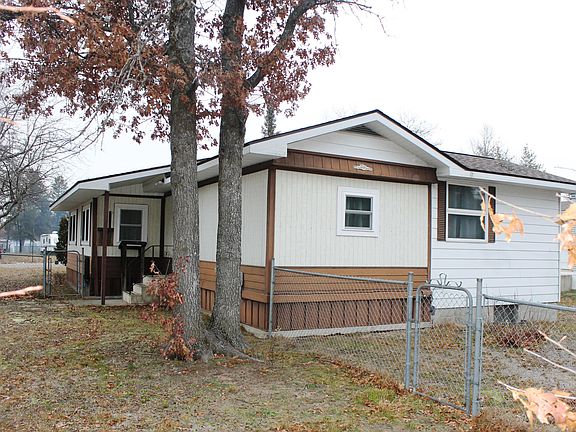 4th image of 111 Crestwood Dr