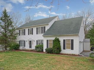 23 Glen Eagles Rd, Washington, NJ 07882