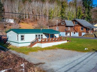 45125 Main St, Concrete, WA 98237