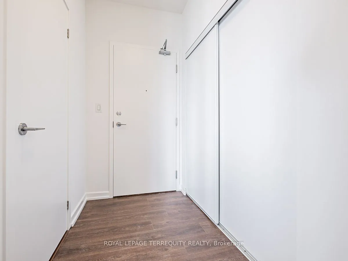 2 bed, $2,995 — Photo 4