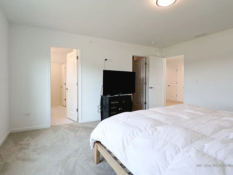 2490 Olivia Ct — Photo 14