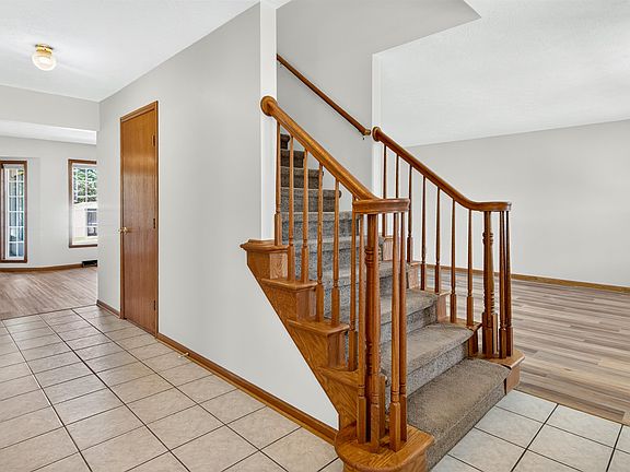 5th image of 735 Kristi Dr