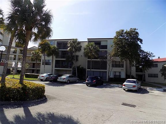 2nd image of 2316 S Cypress Bend Dr APT 419