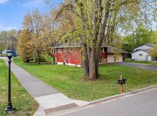 722 Parkview Ln N, Champlin, MN 55316