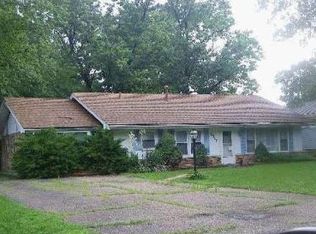 2717 W Kansas St, Peoria, IL 61604