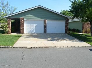 405A Metuchen Dr, Monroe Township, NJ 08831