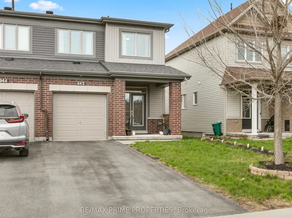 942 Kilbirnie Dr, Ottawa, ON K2J 6G2