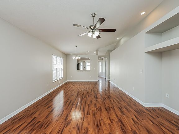 3rd image of 12724 Evington Point Dr