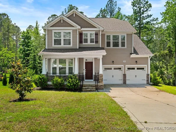 252 School Side Dr, Spring Lake, NC 28390